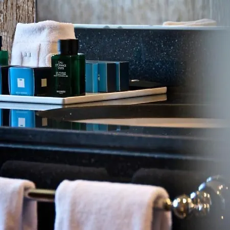 ホテル ホテル フォンテクルス アビラ