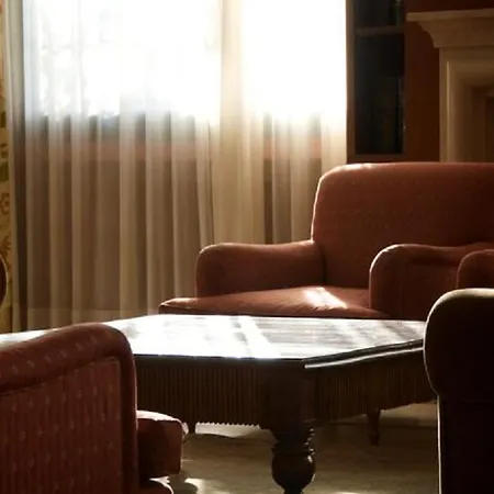 ホテル フォンテクルス アビラ 4* Ávila