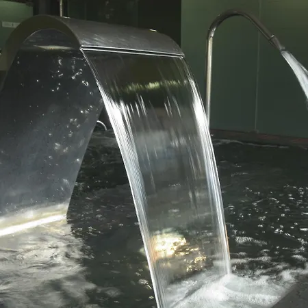 ホテル フォンテクルス アビラ 4* Ávila