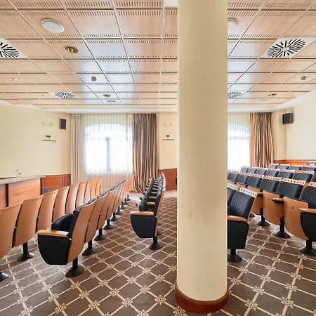 ホテル フォンテクルス アビラ ホテル 4*