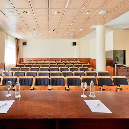 ホテル フォンテクルス アビラ 4*