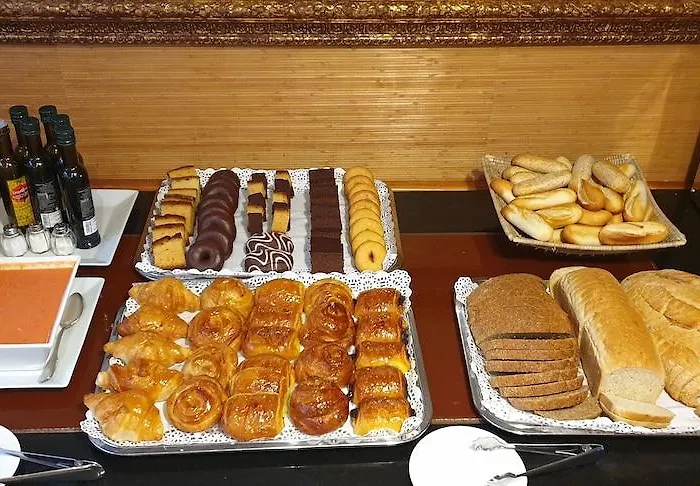 方特克鲁兹阿维拉酒店 4* Ávila