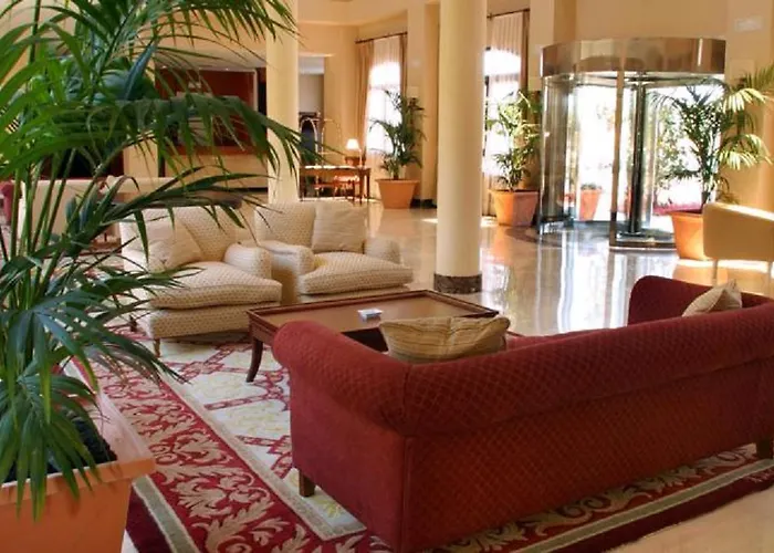 方特克鲁兹阿维拉酒店 4*