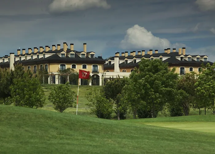 方特克鲁兹阿维拉酒店 酒店 4*